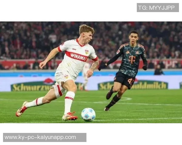 拜仁17岁小将卡尔入选德国U21征战欧青赛资格赛引关注 拜仁17岁小将卡尔入选德国U21征战欧青赛资格赛引关注