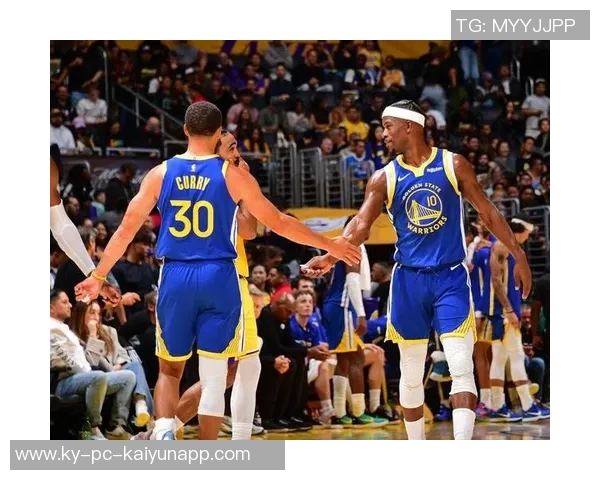 勇士与鹈鹕首发阵容揭晓库里领衔穆迪理查德巴特勒追梦出战